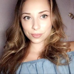 Meet your Posher, Jacqueline